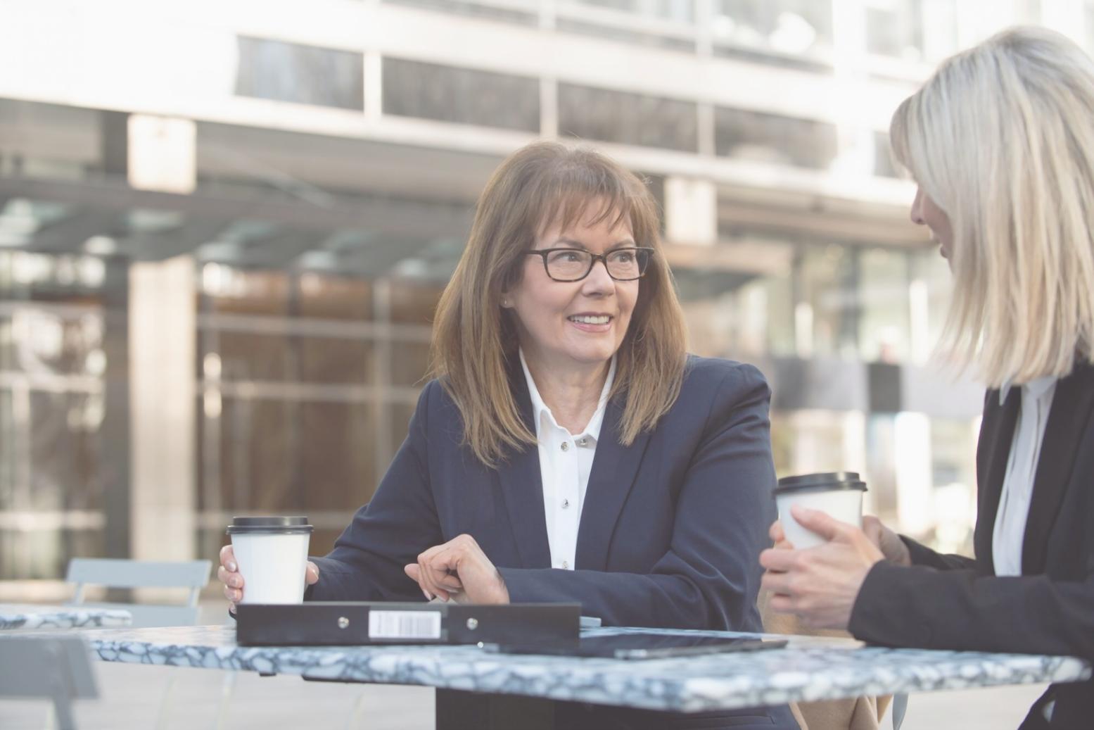 Korean financial dashboard interface showing local bank integrations and won currency tracking
